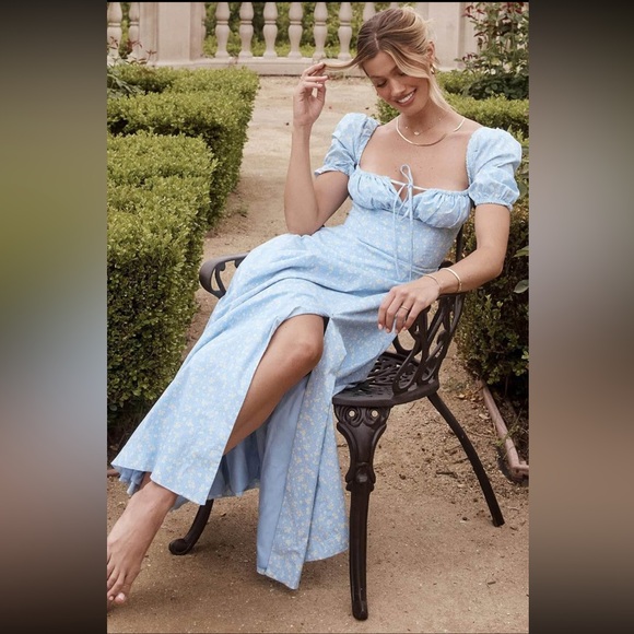 HOUSE OF CB TALLULAH BLUE IVORY FLORAL PUFF SLEEVE MIDI DRESS - Picture 4 of 8